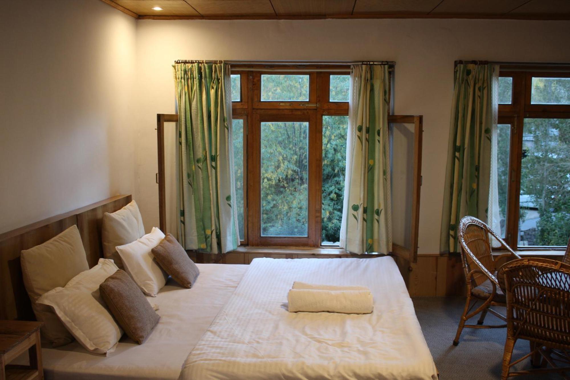 Karma Lodge Leh Exterior foto